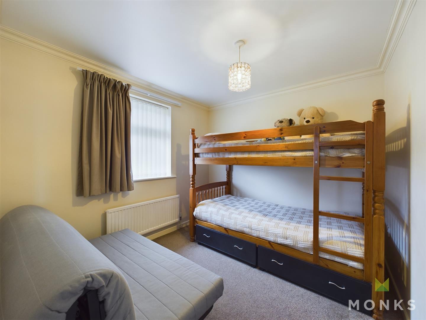 6 Heather Bank, Oswestry, SY11 3PT For Sale